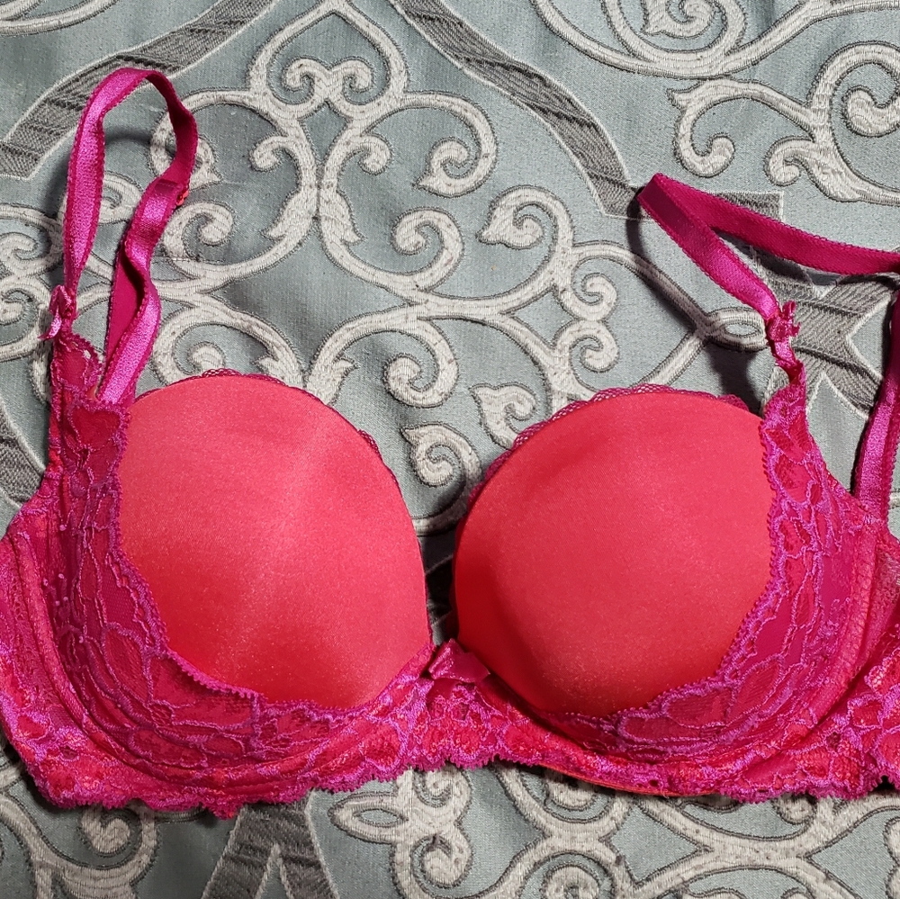 Adore Me 34C bra
